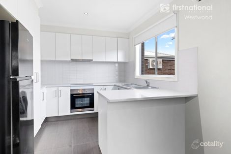 Property photo of 1/17 Manor Lakes Boulevard Manor Lakes VIC 3024