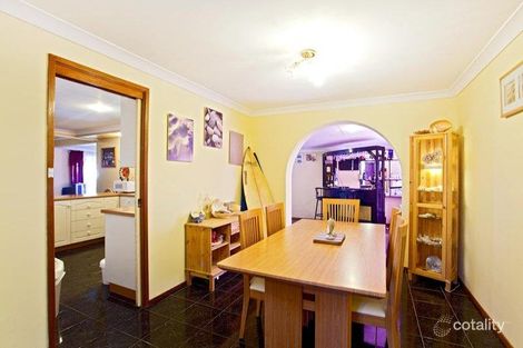 Property photo of 19 Ledbury Place Chipping Norton NSW 2170