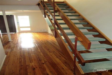 Property photo of 2/15 Stringybark Place Bradbury NSW 2560