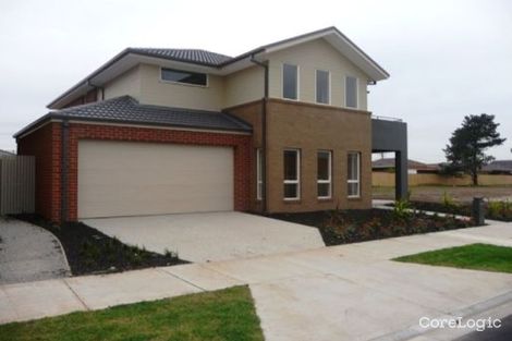 Property photo of 19 Parry Drive Sunshine West VIC 3020