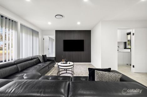 Property photo of 1 Ledbury Place Chipping Norton NSW 2170