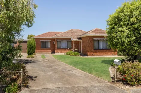 18 Munro Ave, Seaton, SA 5023