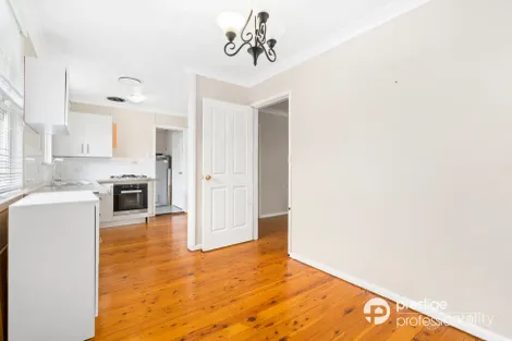 Property photo of 11 Salamaua Crescent Holsworthy NSW 2173