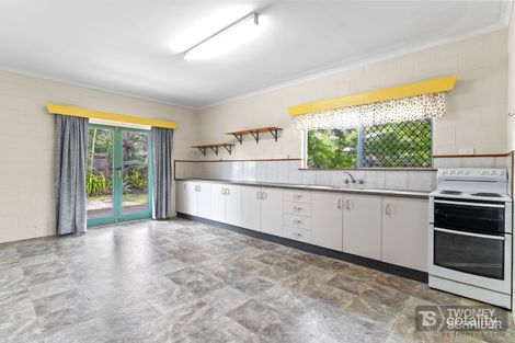 1/103 Oleander St, Holloways Beach, QLD 4878