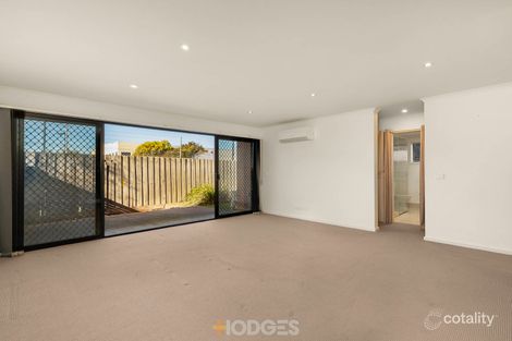 Property photo of 2/29 South Road Braybrook VIC 3019