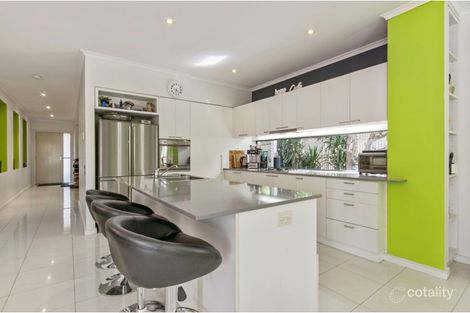 Property photo of 7 Durban Court Heatherton VIC 3202