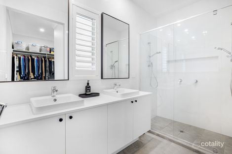 Property photo of 9 Eagle Ridge Gisborne VIC 3437