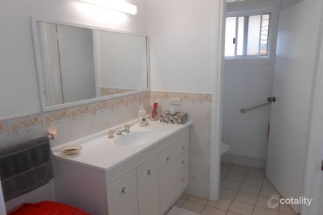 Property photo of 7 Cobden Place Parkes NSW 2870