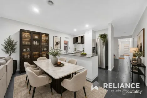Property photo of 27 Henderson Drive Tarneit VIC 3029