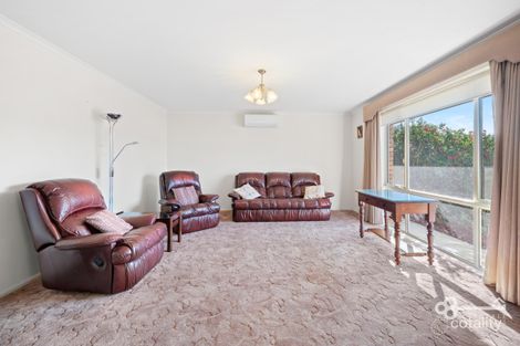 Property photo of 33 Willow Avenue Mount Gambier SA 5290
