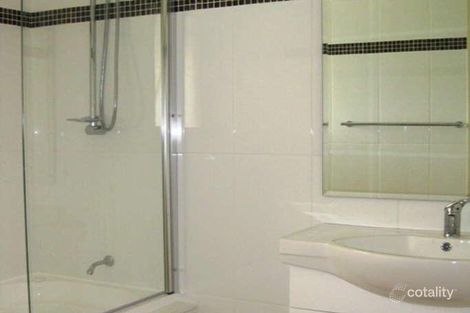 Property photo of 9 Etna Place Bossley Park NSW 2176