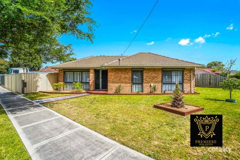 Property photo of 1 Tongola Court Cranbourne VIC 3977