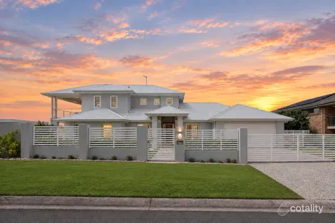 15 Brampton Cl, Redland Bay, QLD 4165