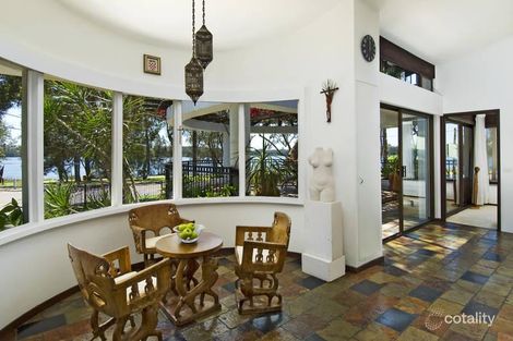 Property photo of 24 The Esplanade Narrabeen NSW 2101