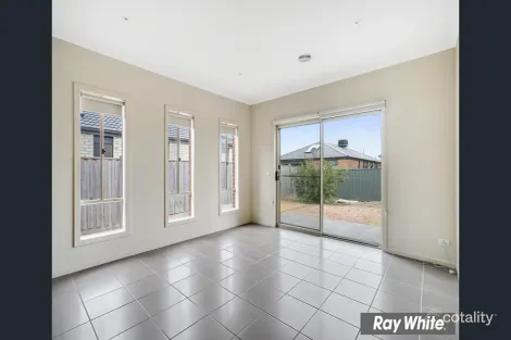 Property photo of 39 Safari Drive Tarneit VIC 3029
