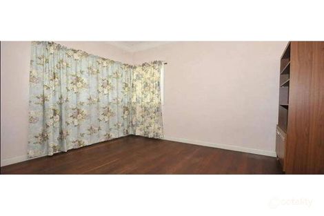 Property photo of 8 Newcross Street Indooroopilly QLD 4068