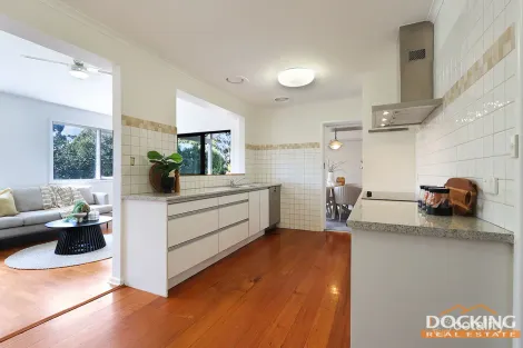 Property photo of 25 Tullimbar Circuit Vermont South VIC 3133