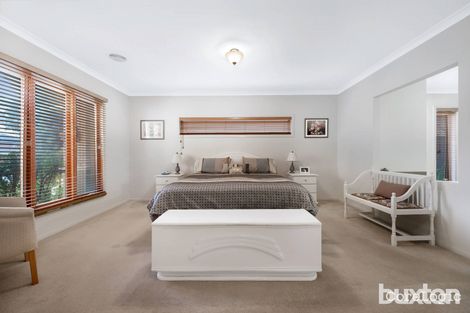 Property photo of 76 Keylana Drive Keysborough VIC 3173