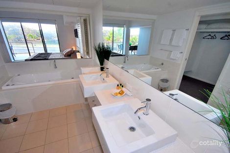 Property photo of 96-98 Scenic Highway Lammermoor QLD 4703