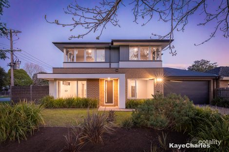 Property photo of 30 Manuka Road Berwick VIC 3806