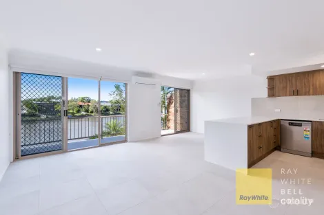 2/4 Lowood Ct, Varsity Lakes, QLD 4227