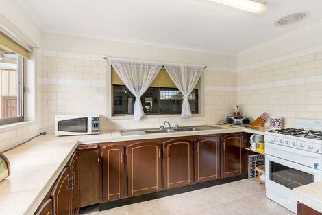 Property photo of 25 Coatsworth Avenue St Leonards VIC 3223