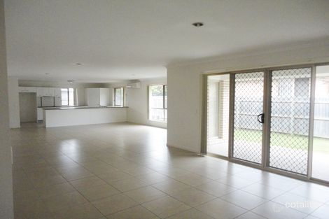 Property photo of 2 Allart Court Marsden QLD 4132