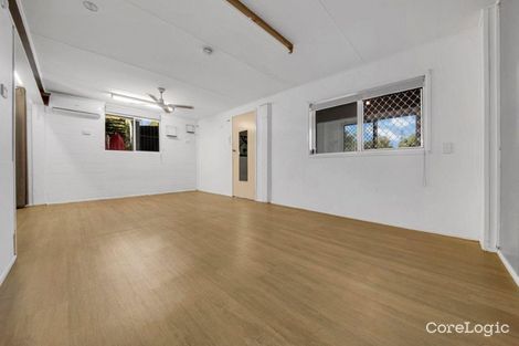 Property photo of 1 Fox Court Tannum Sands QLD 4680