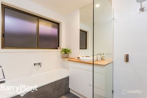 Property photo of 9 Hoddle Way Altona Meadows VIC 3028