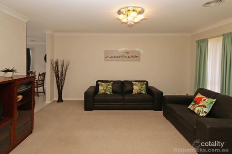 Property photo of 16 Brownlow Drive Bourkelands NSW 2650