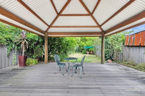 Property photo of 11 El Ramleh Avenue Wendouree VIC 3355