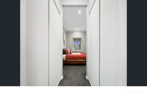 Property photo of 10 Tusmore Rise Craigieburn VIC 3064