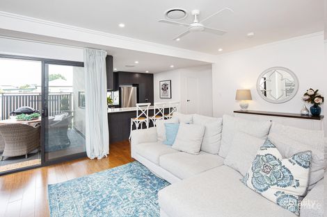 Property photo of 2/95 York Street Nundah QLD 4012