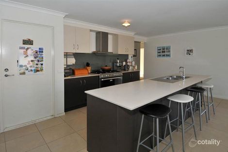 Property photo of 15 Peartree Grove Burnside Heights VIC 3023