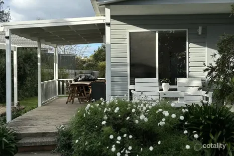 Property photo of 35 Murray Square Apollo Bay VIC 3233