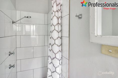 1a Wilks Ave, Kooringal, NSW 2650