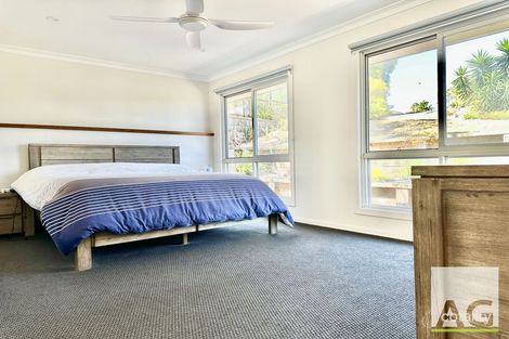 Property photo of 5 Camellia Close Tallwoods Village NSW 2430