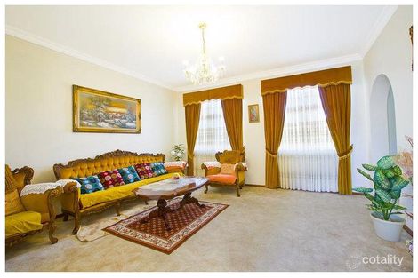 Property photo of 6 Romano Close Edensor Park NSW 2176