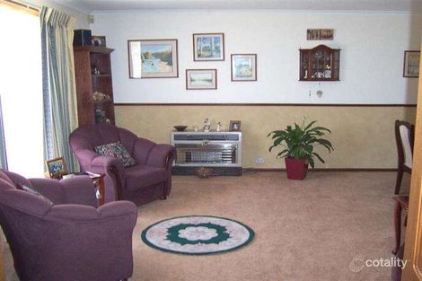 Property photo of 28 Brooks Avenue Willaston SA 5118