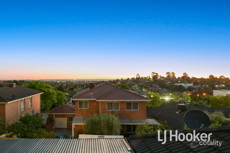 Property photo of 3 Jersey Close Endeavour Hills VIC 3802