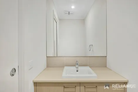 Property photo of 18 Sullivan Walk Point Cook VIC 3030