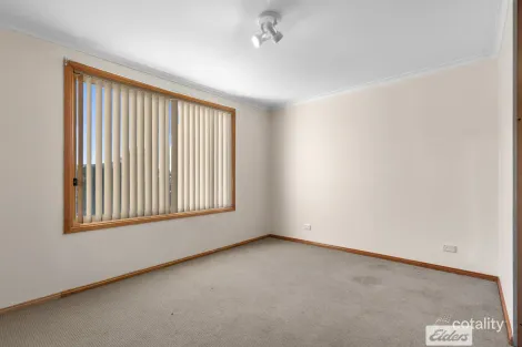 Property photo of 8 East Boulevard Sisters Beach TAS 7321