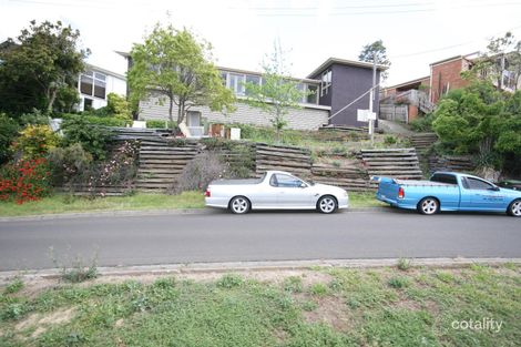 Property photo of 1 Challambra Crescent Highton VIC 3216