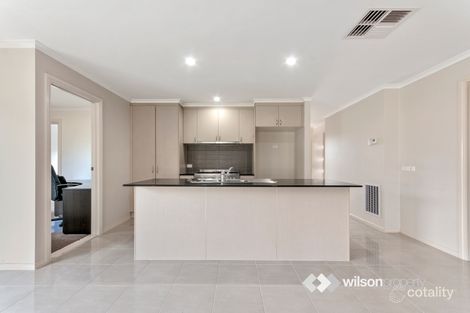 Property photo of 20 Rowley Close Rosedale VIC 3847