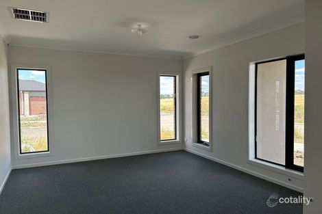 Property photo of 85 Leadbeater Circuit Beveridge VIC 3753