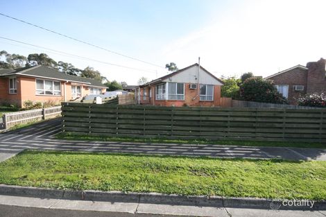 8 Silverton Dr, Ferntree Gully, VIC 3156