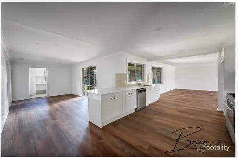 Property photo of 10 Oxley Circle Dubbo NSW 2830