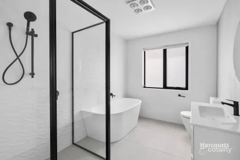 Property photo of 2/32 Sunningdale Close Midway Point TAS 7171