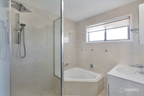 Property photo of 15 Miandetta Street Mansfield QLD 4122