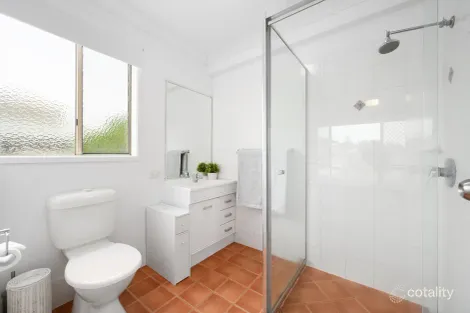 Property photo of 1/1 Ainsworth Street Pacific Pines QLD 4211